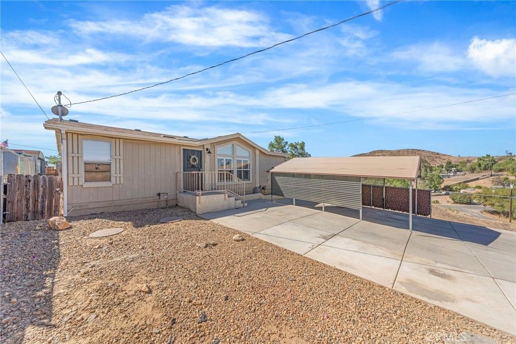 23553 Lucas, Menifee