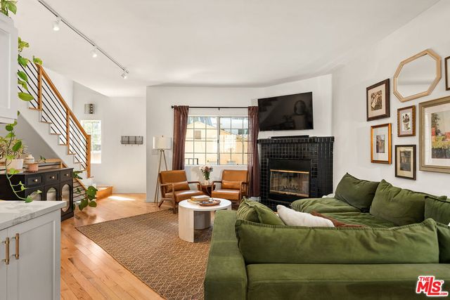 4192 Marcasel Avenue # 2, Culver City