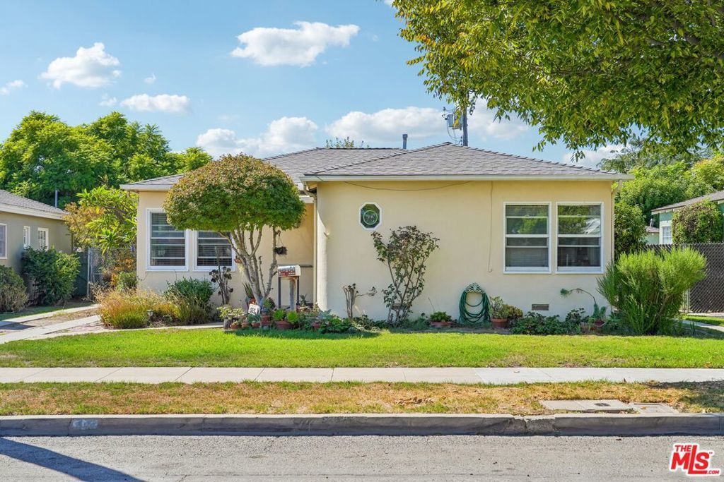 555 S Helena Street, Anaheim