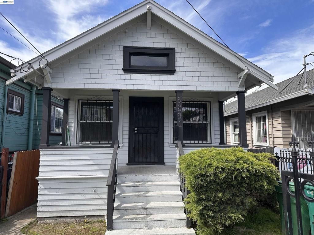 3831 San Juan St, Oakland