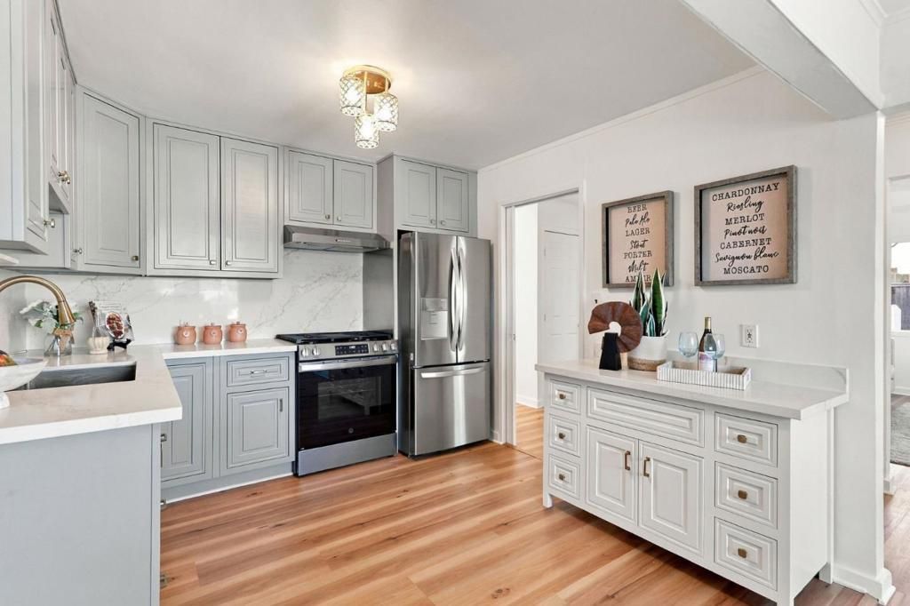 2504 Spring Street, Redwood City