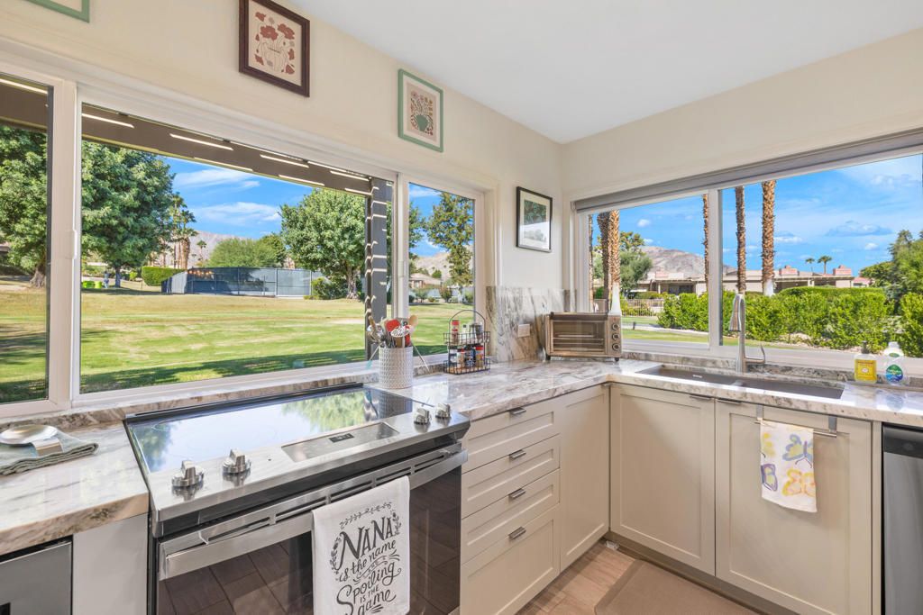 72620 Rolling Knoll Drive, Palm Desert
