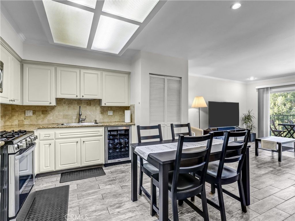 500 Jackson Place # 302, Glendale