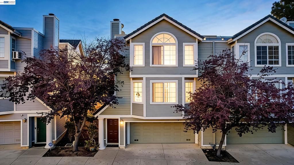 2207 Parnassus Ct, Hayward