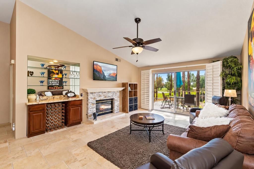 288 Desert Falls Drive E, Palm Desert