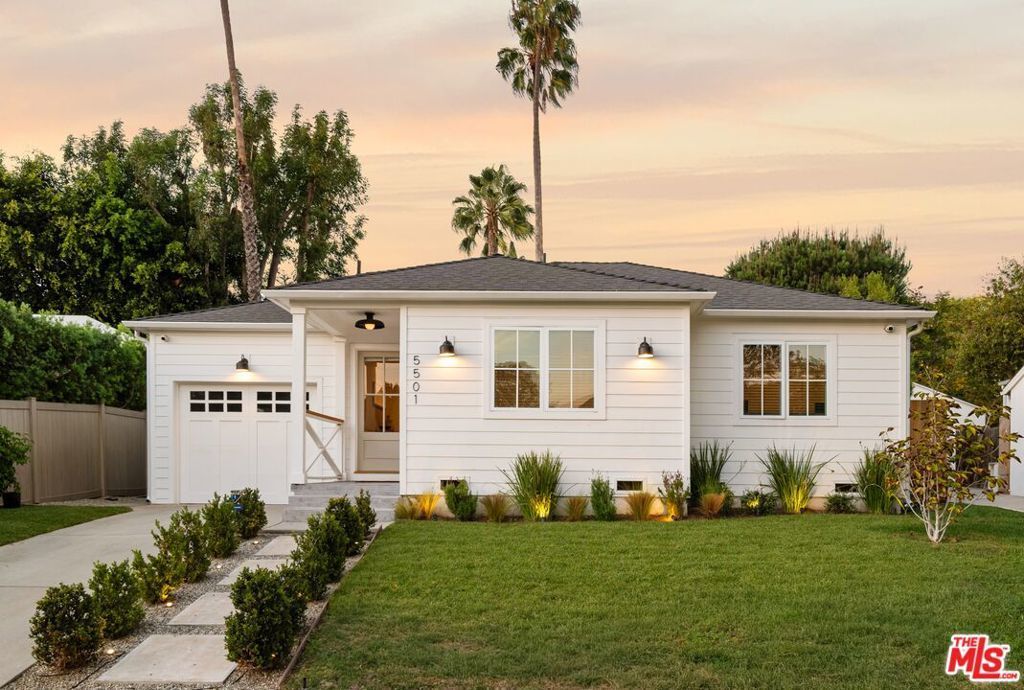 5501 W 76th Street, Los Angeles