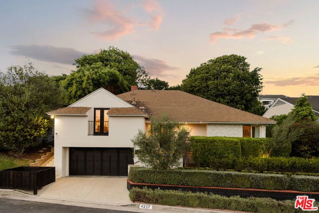 4257 Don Luis Drive, Los Angeles