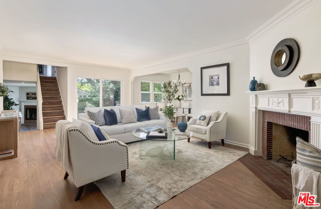 11344 Homedale Street, Los Angeles