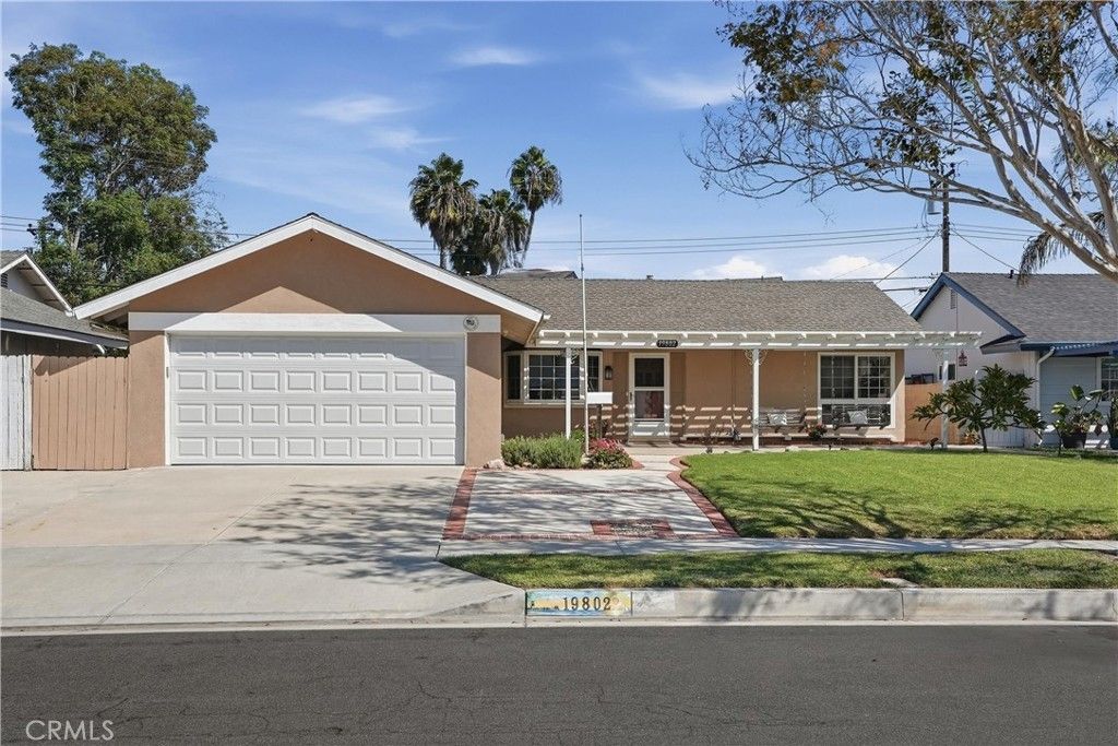 19802 Trident Lane, Huntington Beach