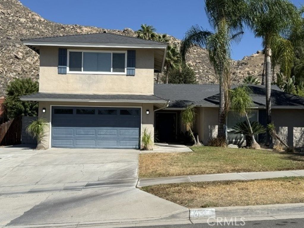 415 Glenhill, Riverside