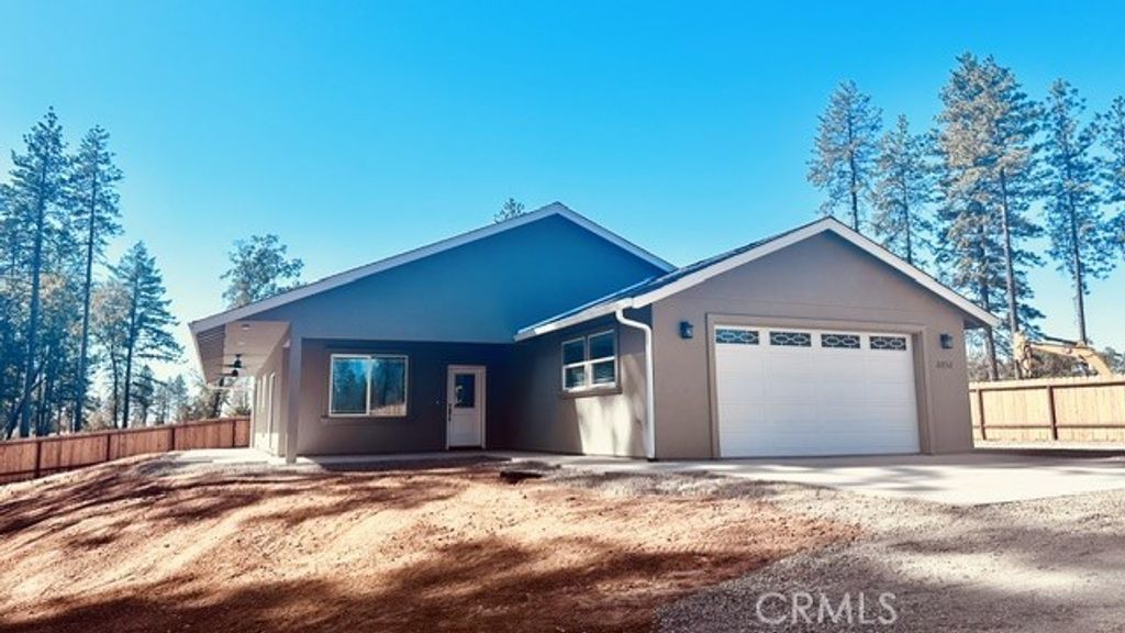 8854 Skyway, Paradise