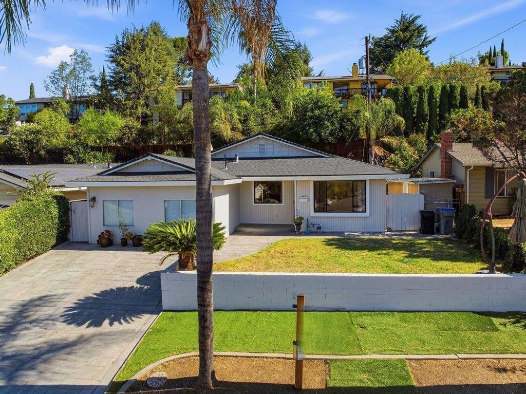 758 Candlestick Way, San Jose