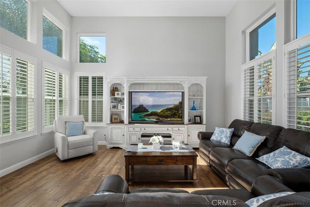 3202 Legendario, San Clemente