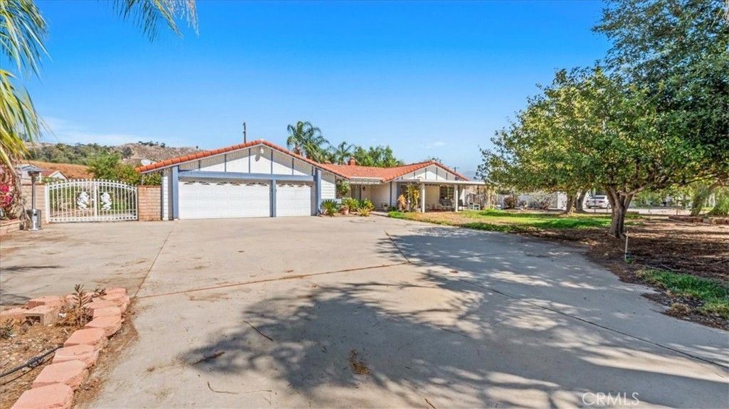 27062 Pam, Moreno Valley