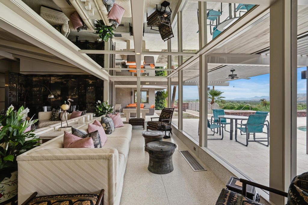 855 W Coronado Avenue, Palm Springs