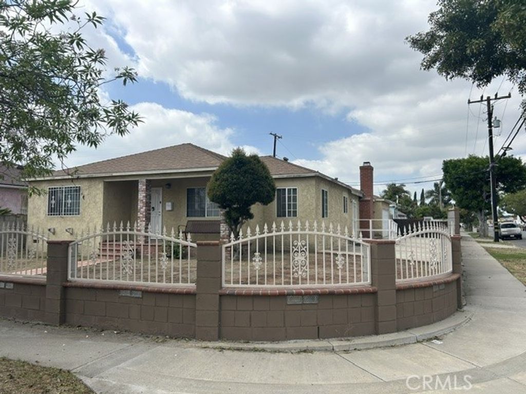 1301 S Castlegate, Compton