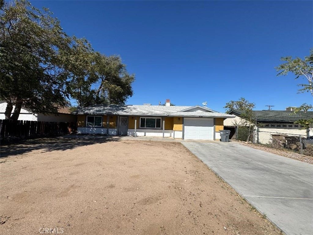 16188 Live Oak, Hesperia