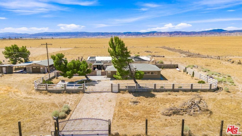 48761 110th Street, Lancaster