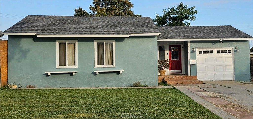 8714 Michigan, Whittier