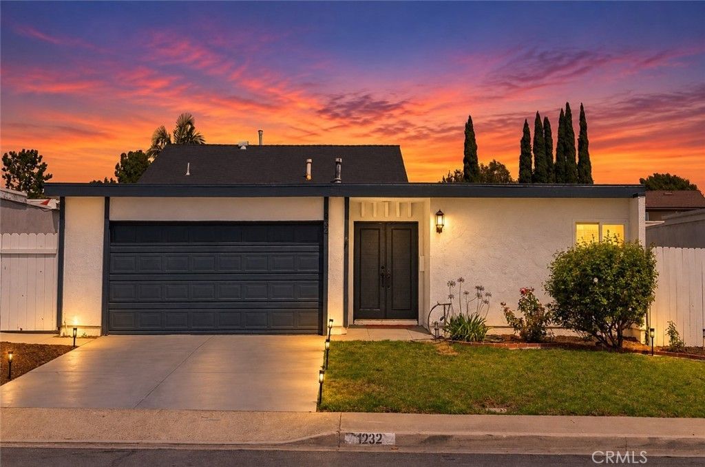 1232 Athens, Placentia