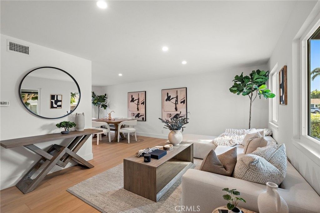 19791 Cambridge Lane, Huntington Beach