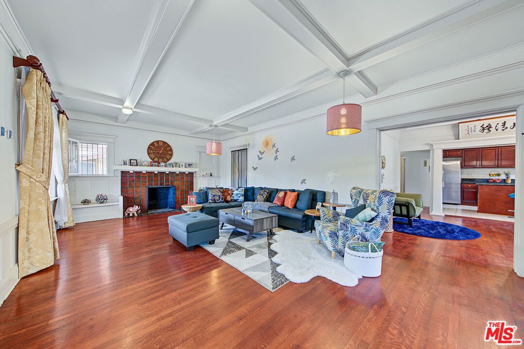 163 S Hobart Boulevard, Los Angeles