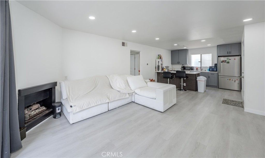 2803 S Fairview # C, Santa Ana