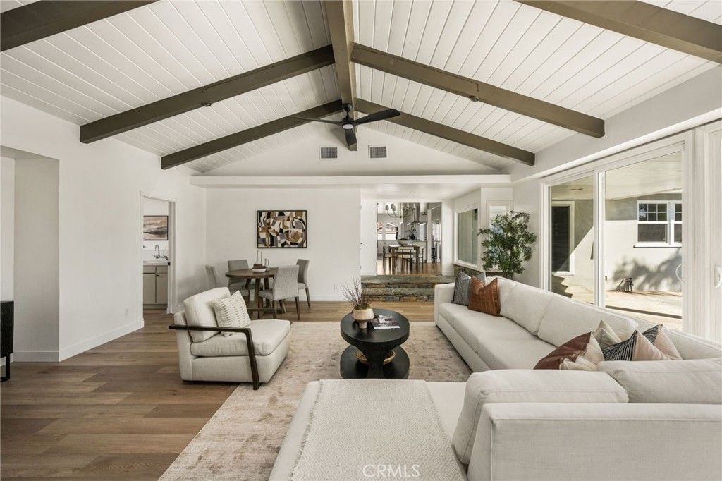 369 S Poinsettia, Brea