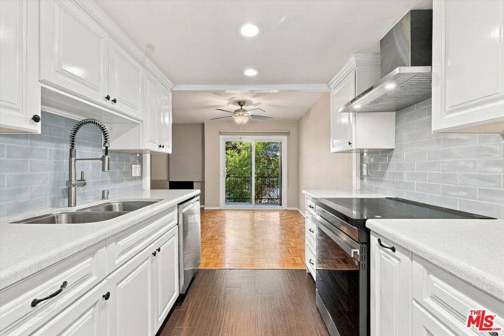 5870 Green Valley Circle # 309, Culver City