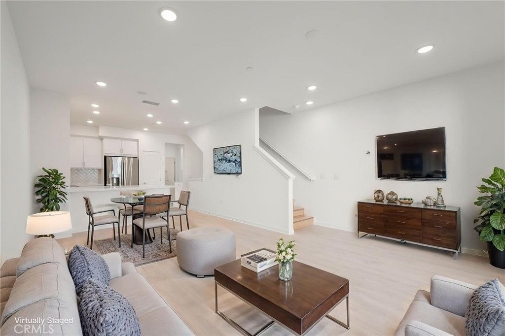 463 Paradiso Place, Covina
