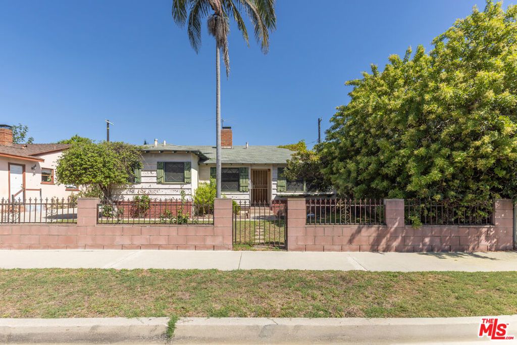718 Valita Street, Venice