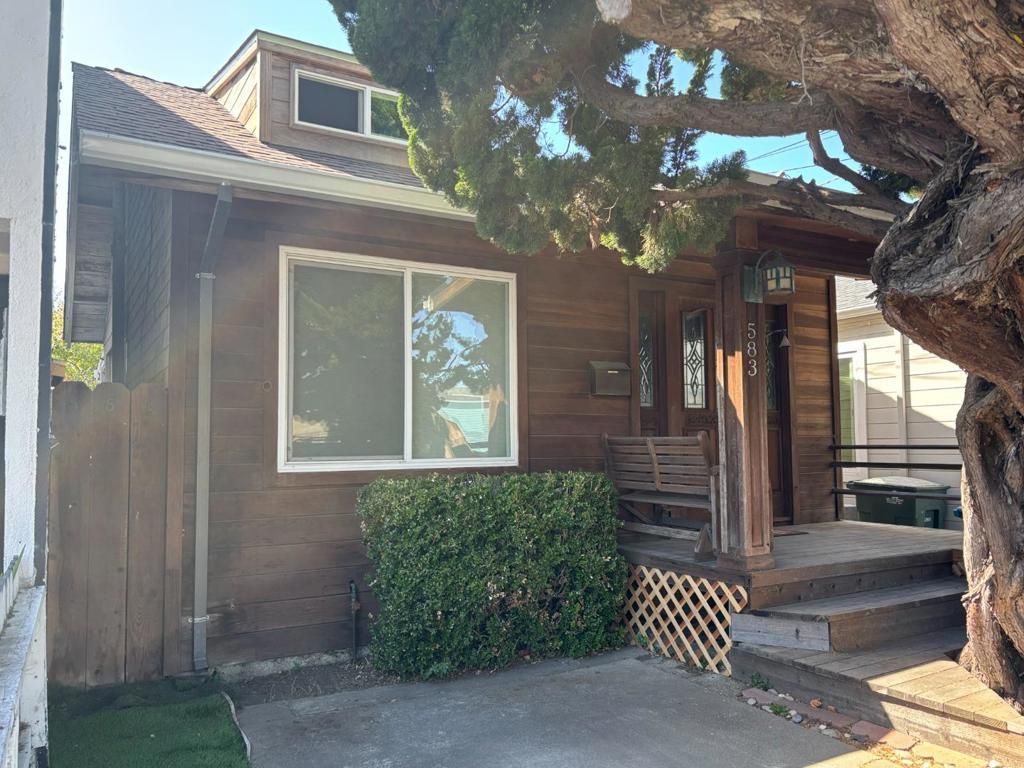 583 Easton Avenue, San Bruno