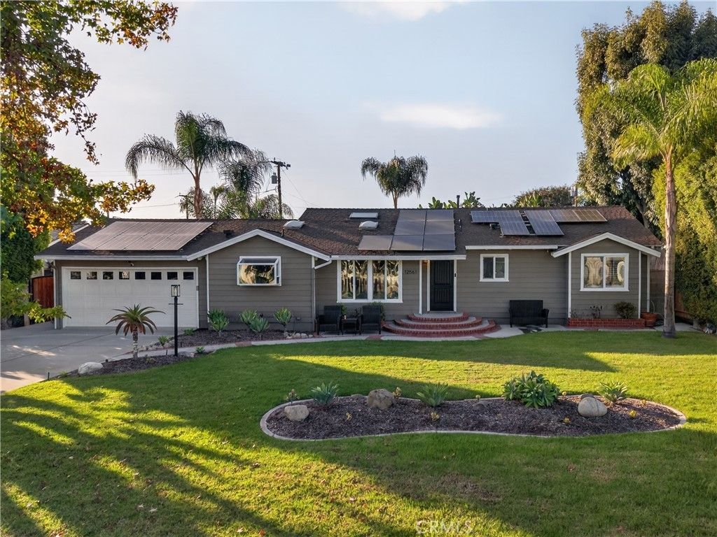 12561 Kenwood Lane, Tustin
