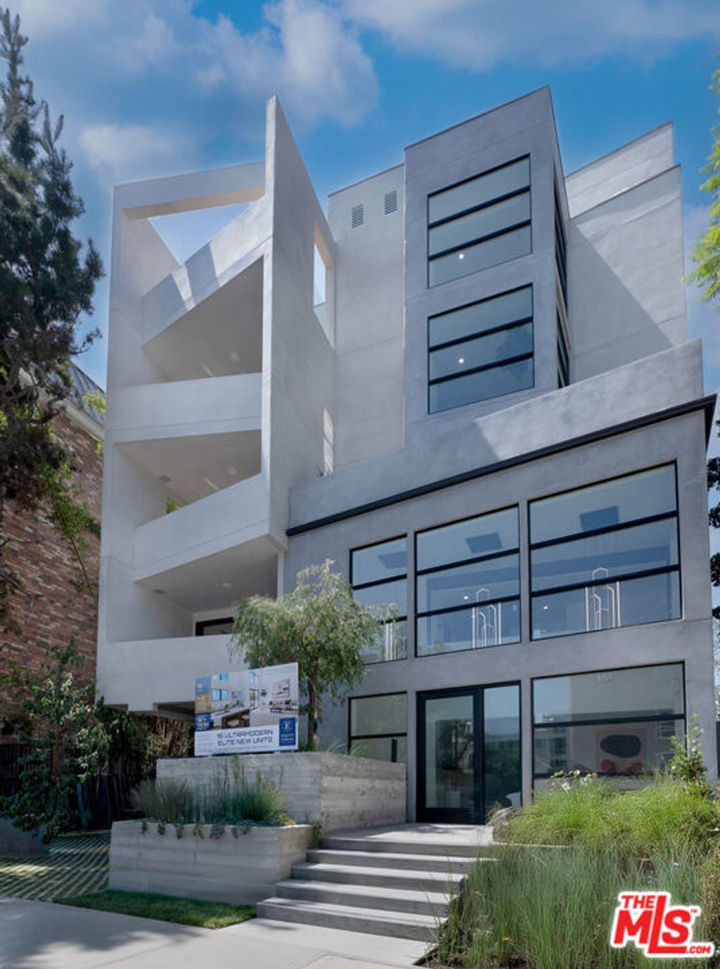 1361 Kelton Avenue # 203, Los Angeles