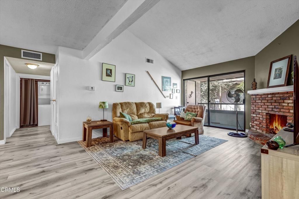 15511 Sherman Way # 32, Los Angeles