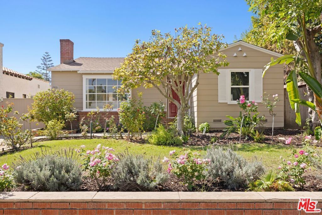 1905 Camden Avenue, Los Angeles