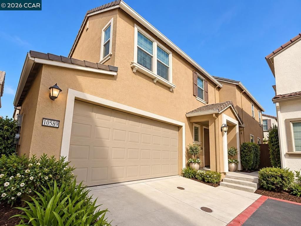10589 Tenor Way, Elk Grove