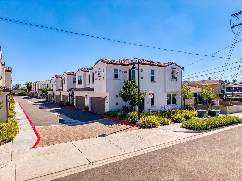 17540 Cameron Lane # 102, Huntington Beach