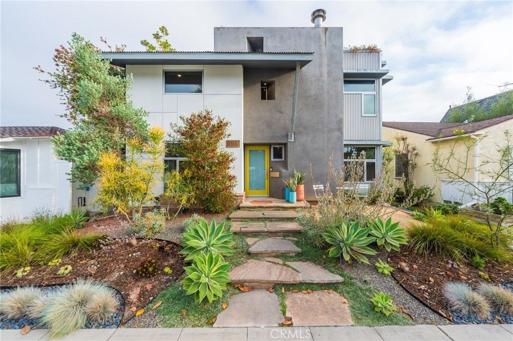 358 Santa Ana, Long Beach