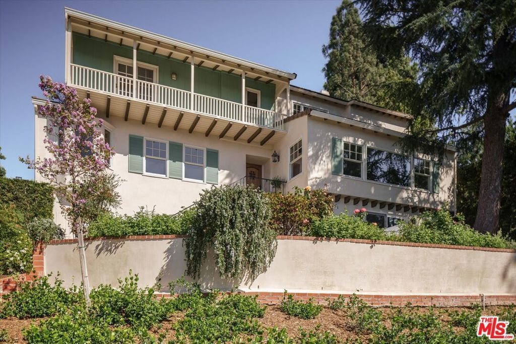 2560 Micheltorena Street, Los Angeles