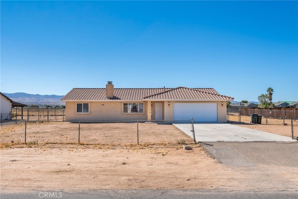 22607 Lucilla, Apple Valley