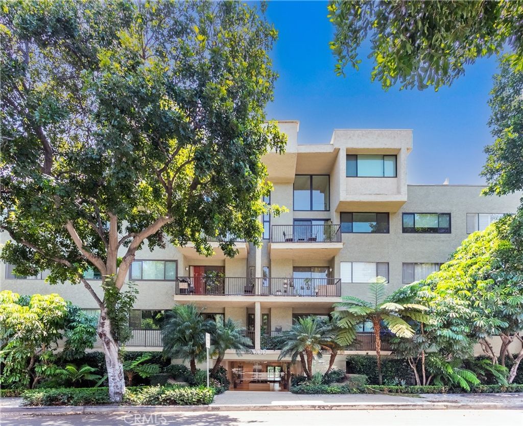 9000 Cynthia St # 306, West Hollywood