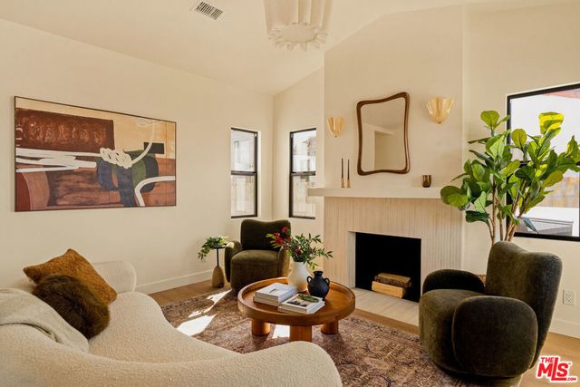 2228 W 76th Street, Inglewood