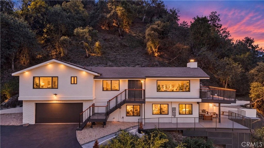 981 Glen Oaks Boulevard, Pasadena