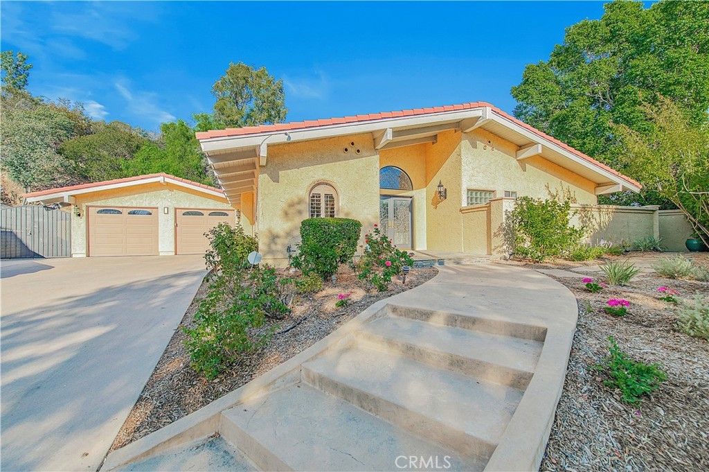 821 Guanajuato Drive, Claremont