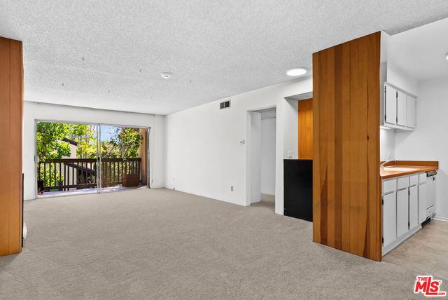 8207 Raintree Circle, Culver City