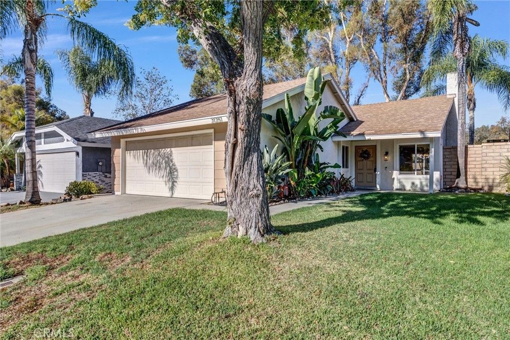 21251 Forest Meadow, Lake Forest