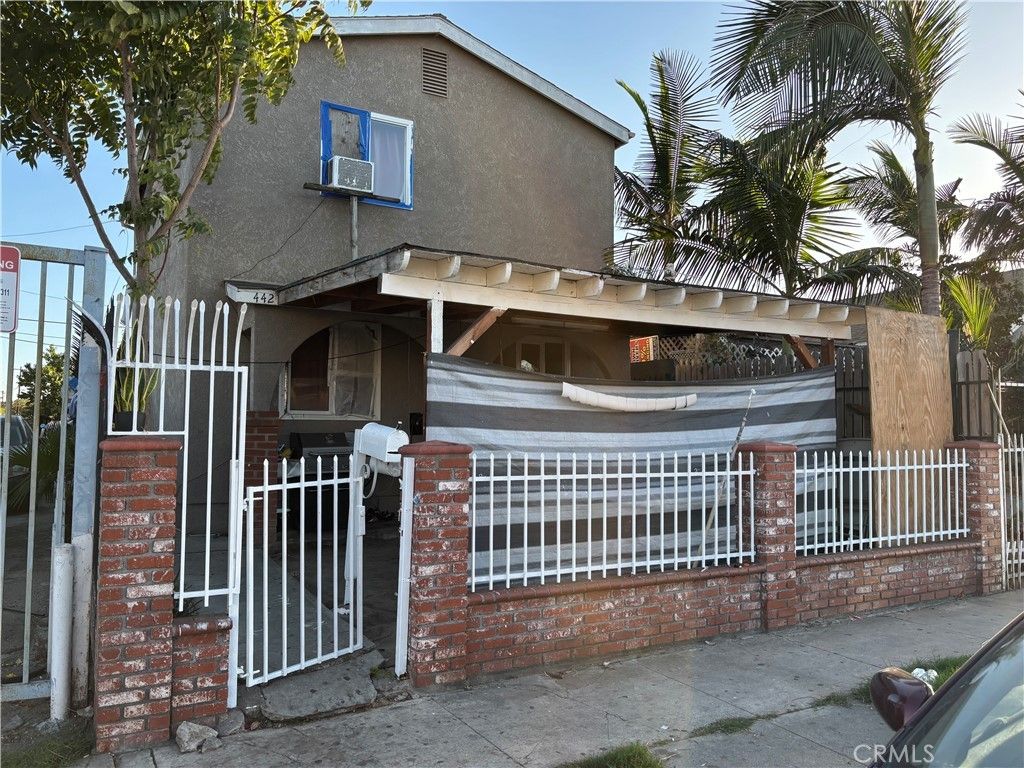 442 E 111th Place, Los Angeles