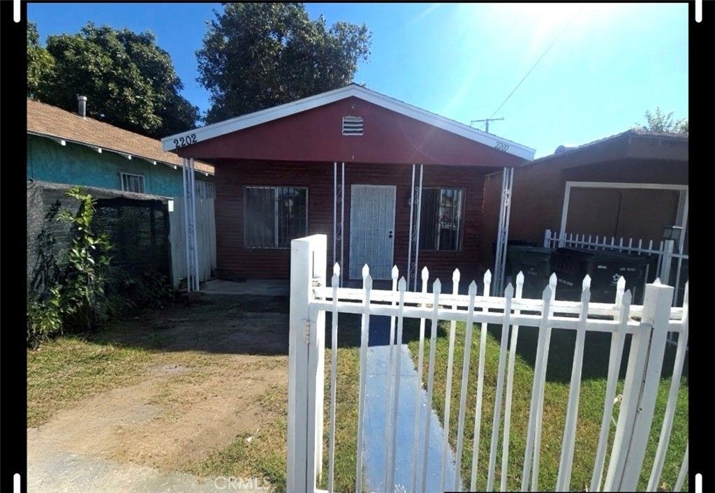 2202 E Stockwell, Compton