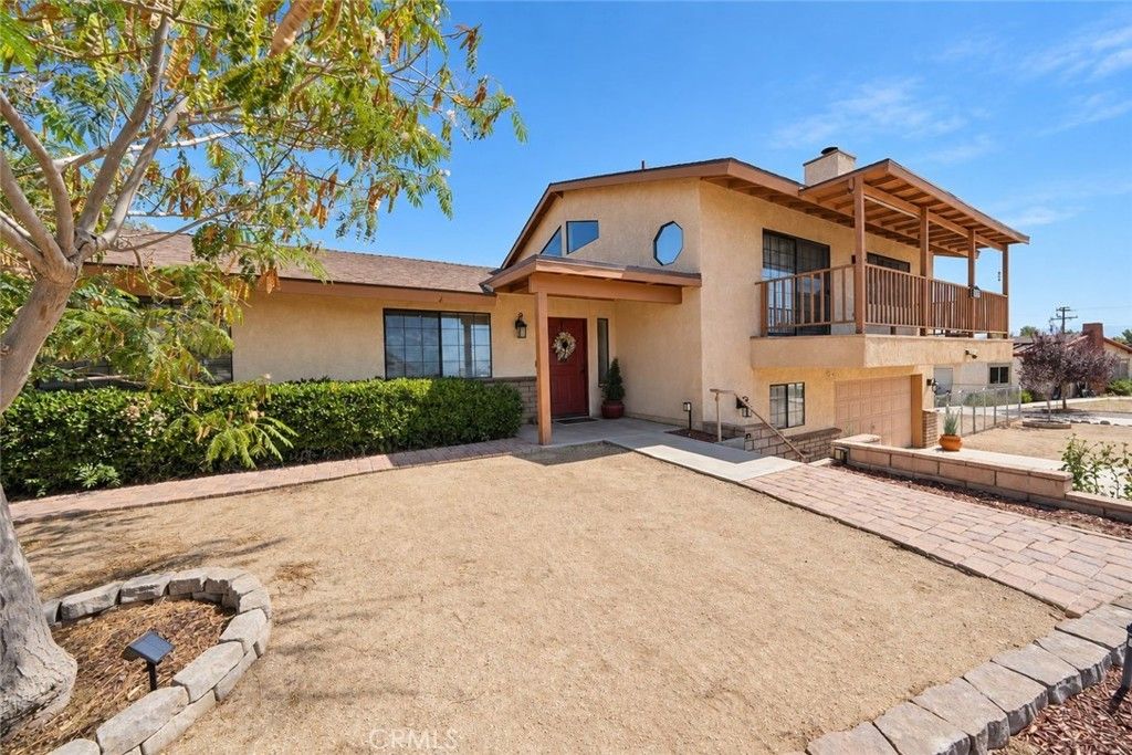 15953 Saint Timothy Road, Apple Valley